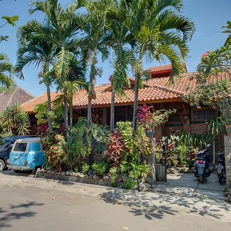 Oyo 3362 Pondok Betah Syariah Bandung Exterior photo